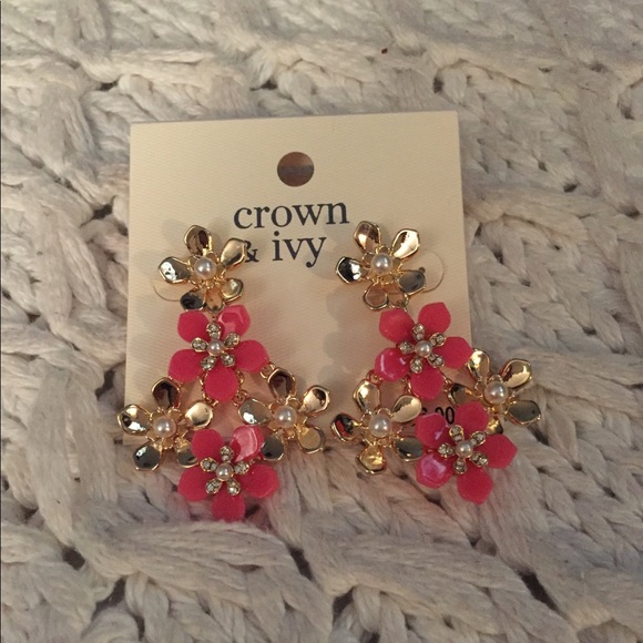 crown & ivy Jewelry - NWT Crown & Ivy Floral Earrings
